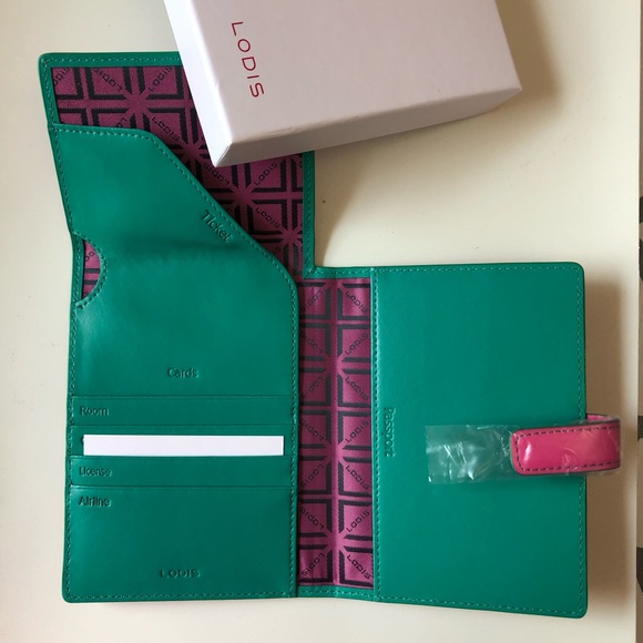 💚 LODIS Passport & ticket wallet - Picture 2 of 5